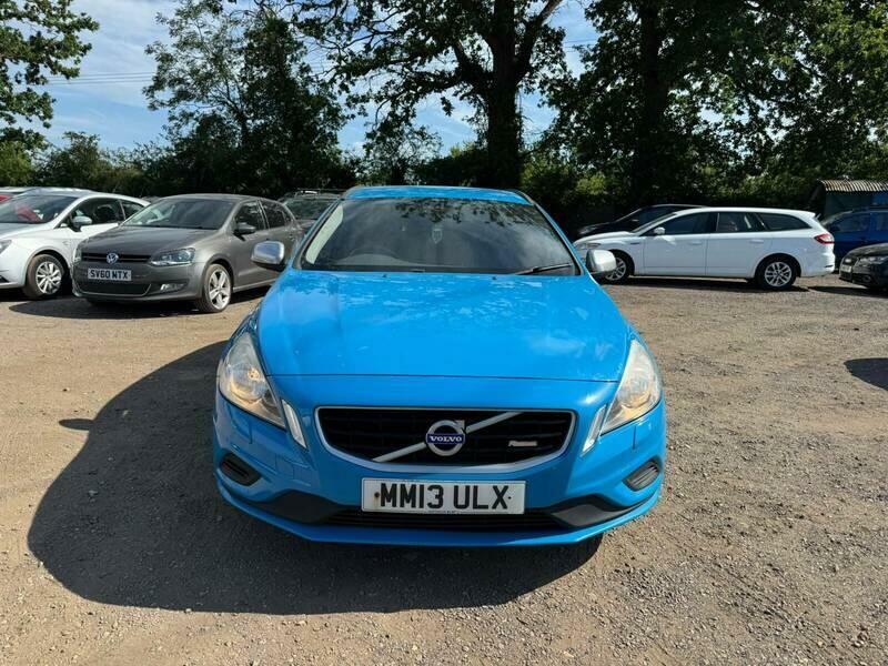Volvo V60 R-design Nav Blue #2
