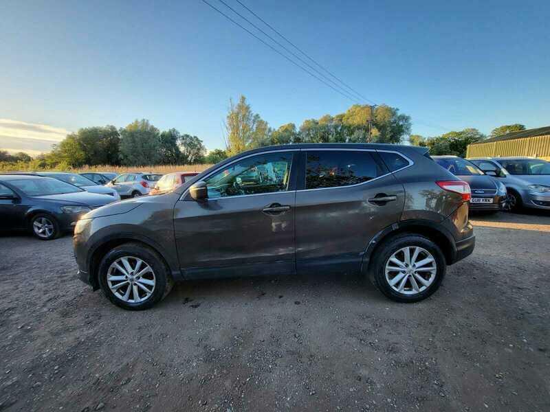 Nissan Qashqai 1.5 Dci Acenta Premium 2Wd Euro 5 Ss Beige #4