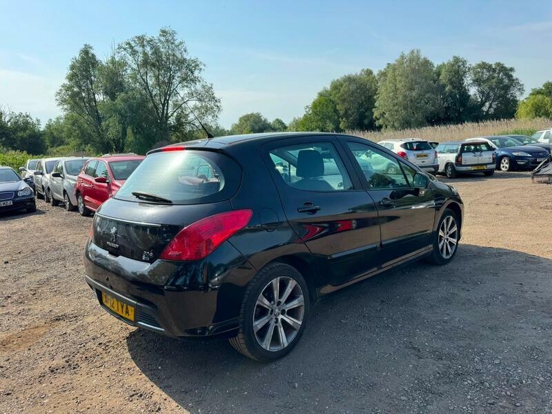 Peugeot 308 Active Black #5