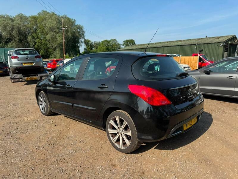 Peugeot 308 Active Black #4