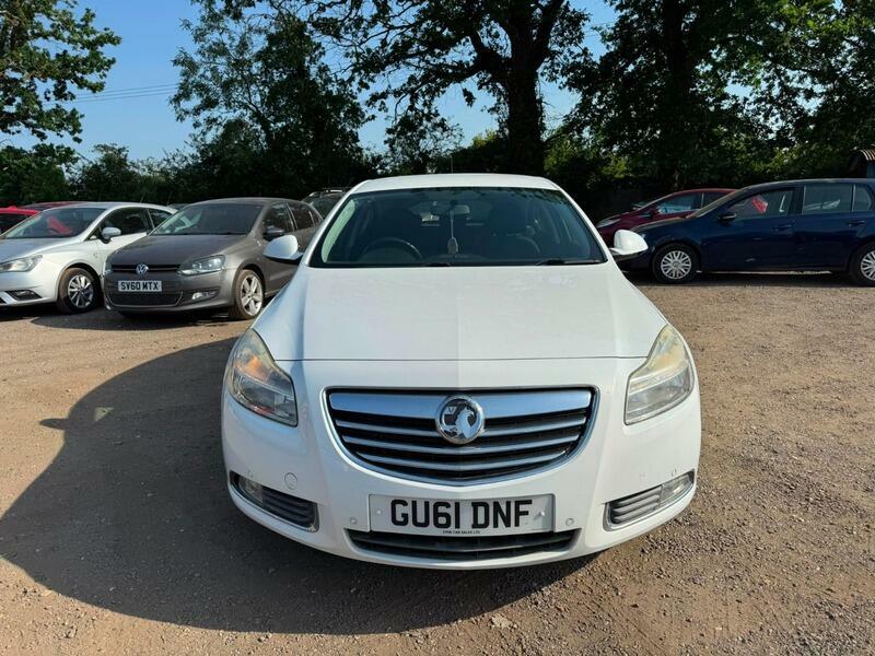 Vauxhall Insignia Sri White #2