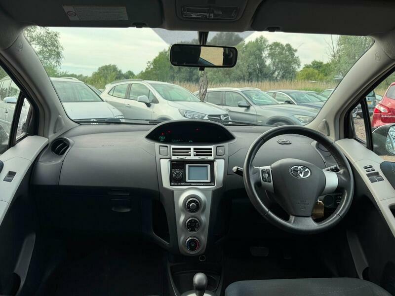 Toyota Yaris 1.3L Tr Mm Black #17
