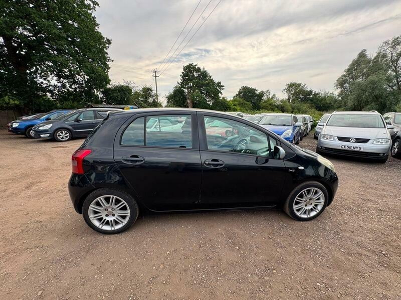 Toyota Yaris 1.3L Tr Mm Black #8