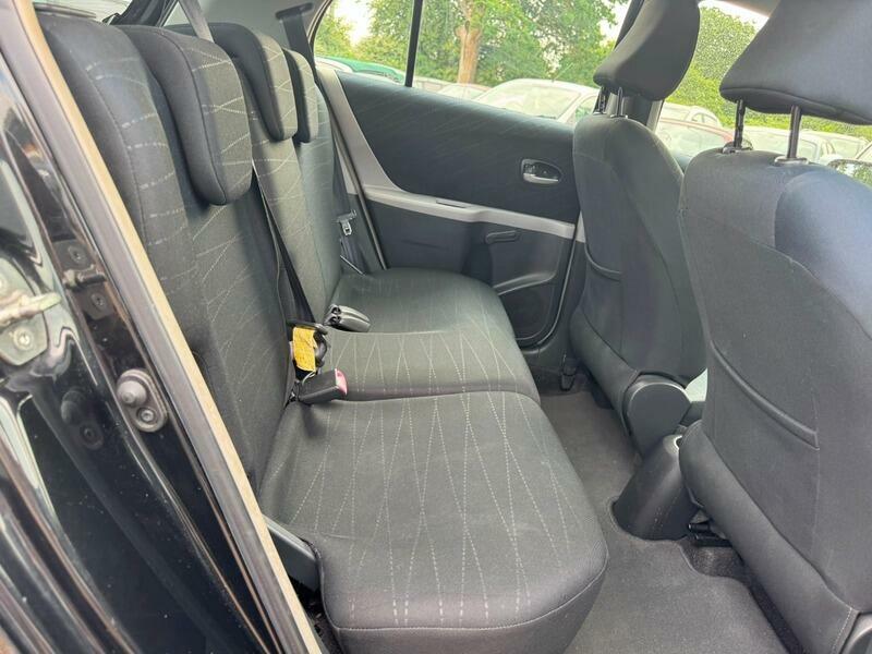 Toyota Yaris 1.3L Tr Mm Black #10