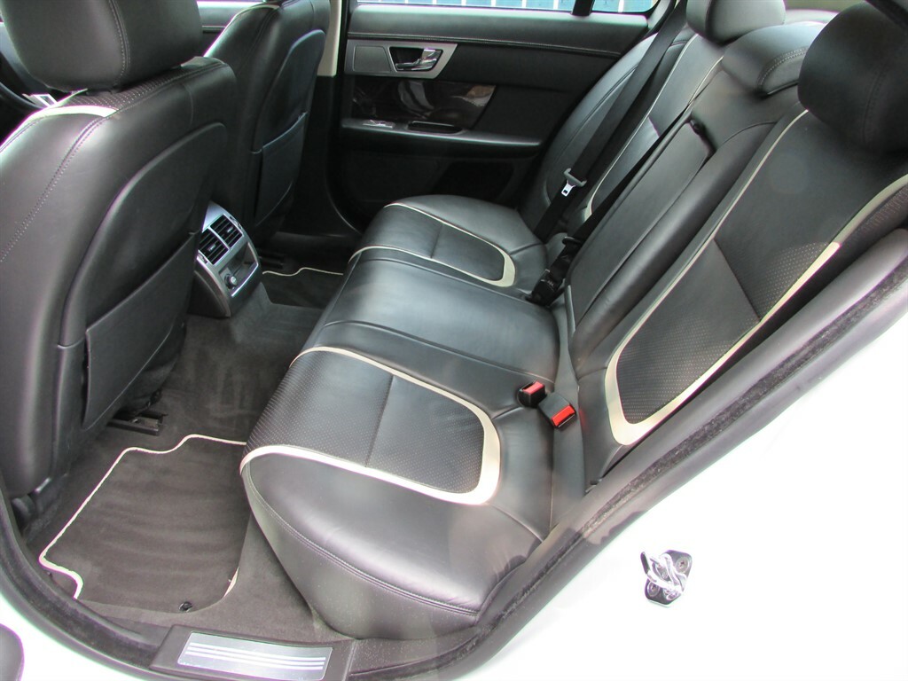 Jaguar XF 2.2 L D Portfolio Used  #5