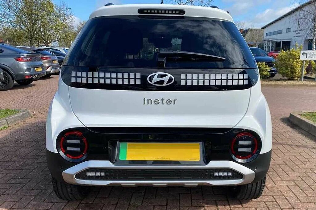 Hyundai Inster 02 49Kwh Ev 115Ps White #5