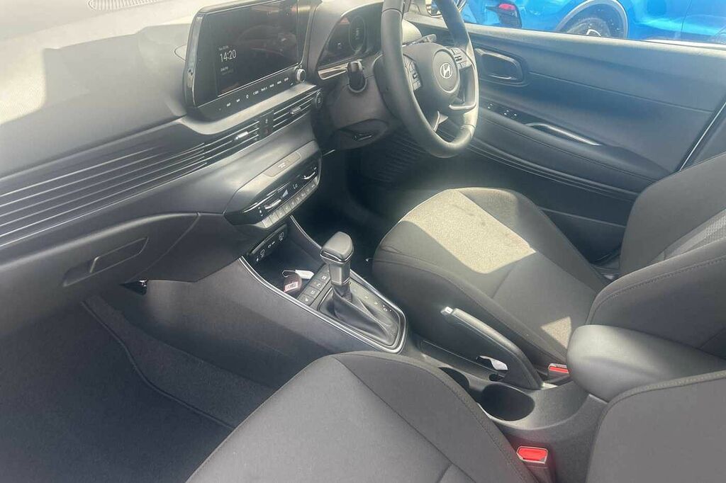 Hyundai I20 1.0T Gdi 90 Tech Line Dct FV26XAU White #2