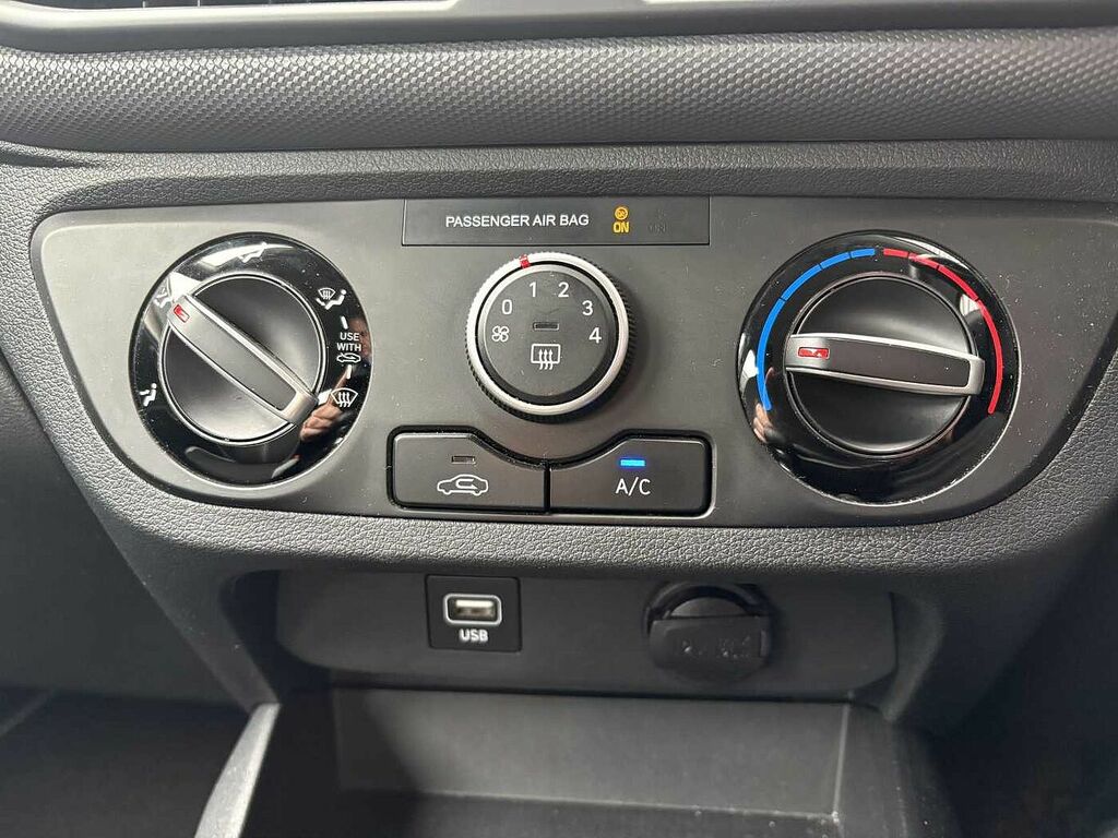 Hyundai I10 Hatchback Blue #17