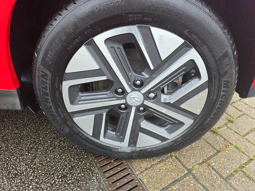 Hyundai Kona 100Kw Se Connect 39Kwh LD72TUO Red #5