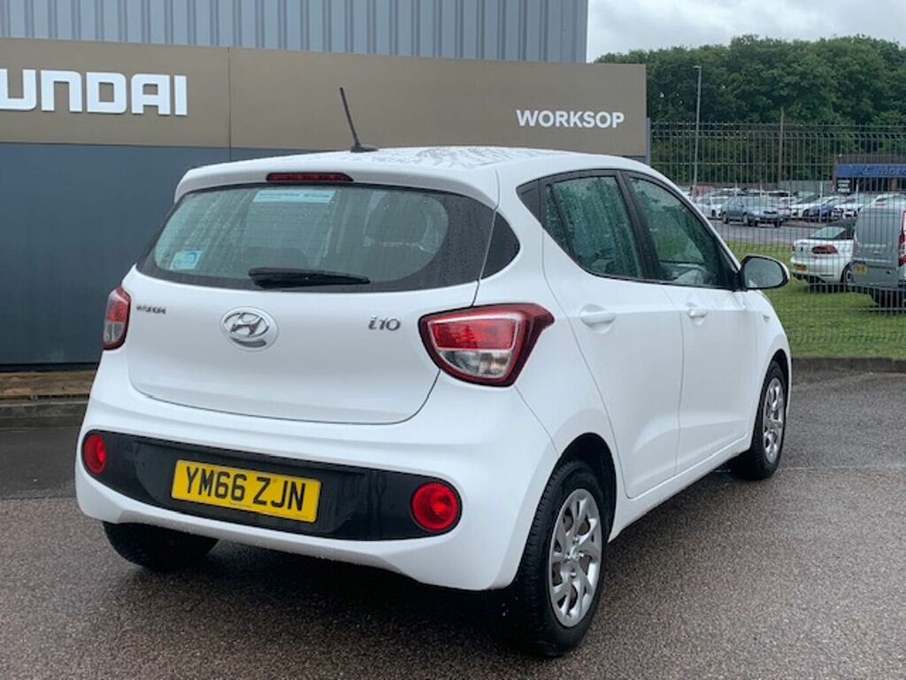 Hyundai I10 1.2 Se YM66ZJN White #6