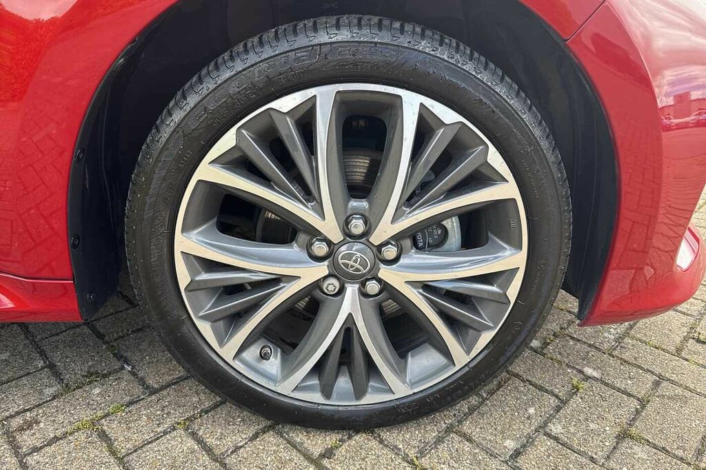 Toyota Yaris 1.5 Hybrid Excel Cvt Red #5