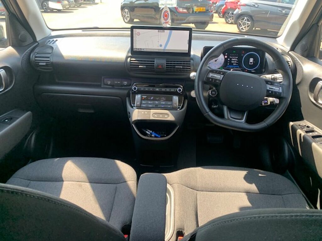 Hyundai Inster Long Range 49Kwh Cross Beige #28
