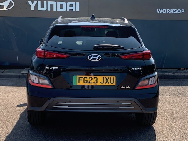 Hyundai Kona 100Kw Premium 39Kwh Black #4