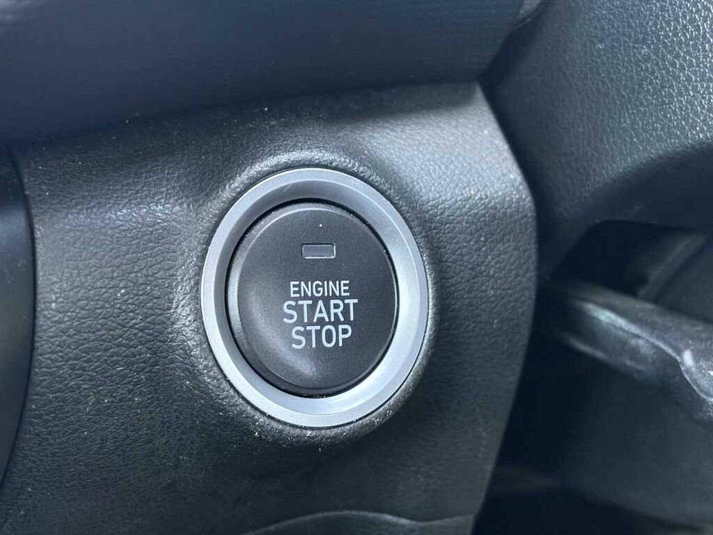 Hyundai Kona Premium Grey #25