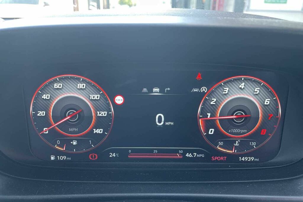 Hyundai I20 Premium T-gdi White #17