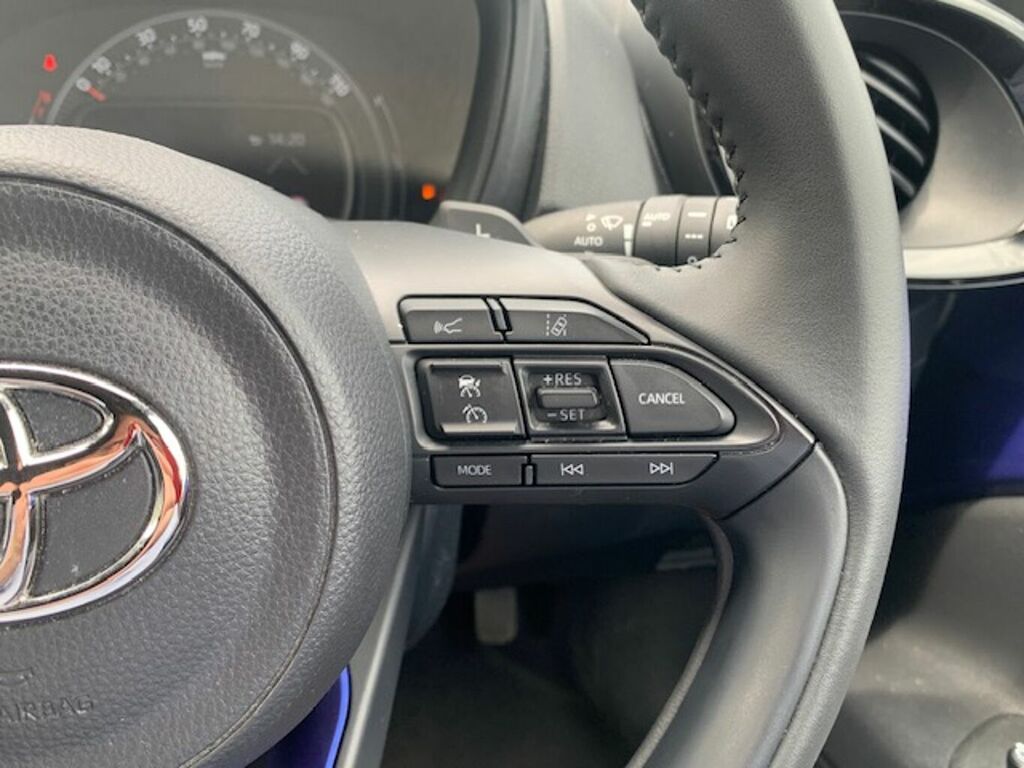 Toyota Aygo X Edge Beige #25