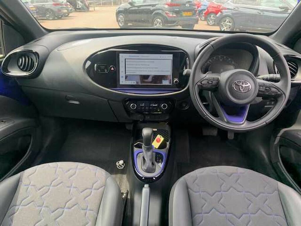 Toyota Aygo X Edge Beige #13