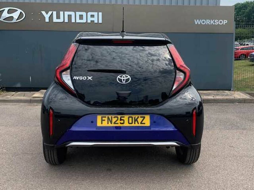 Toyota Aygo X 1.0 Vvt-i Exclusive Blue #4