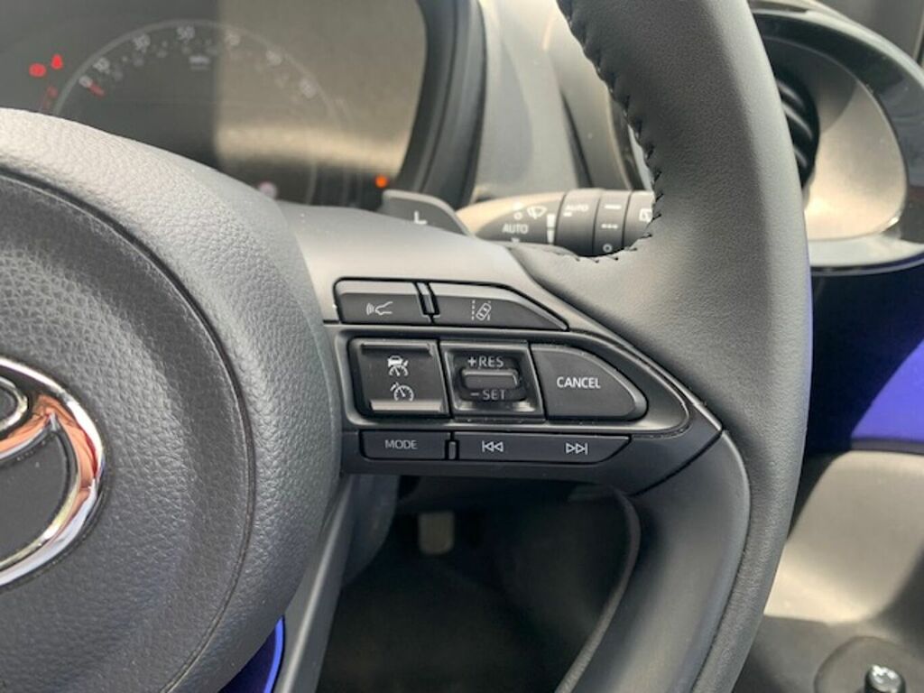 Toyota Aygo X Edge Beige #16