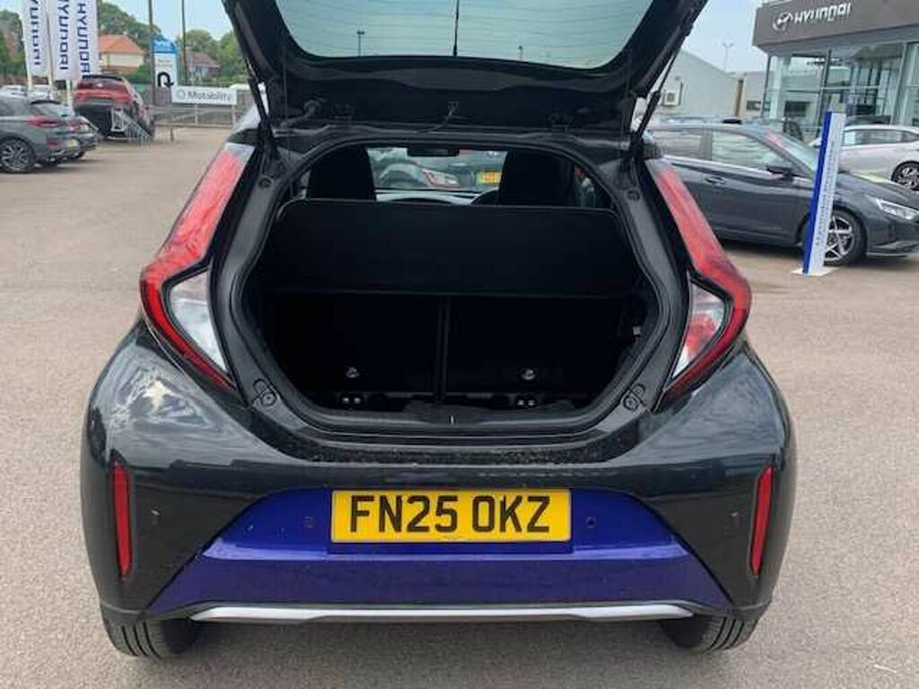 Toyota Aygo X Edge Beige #27