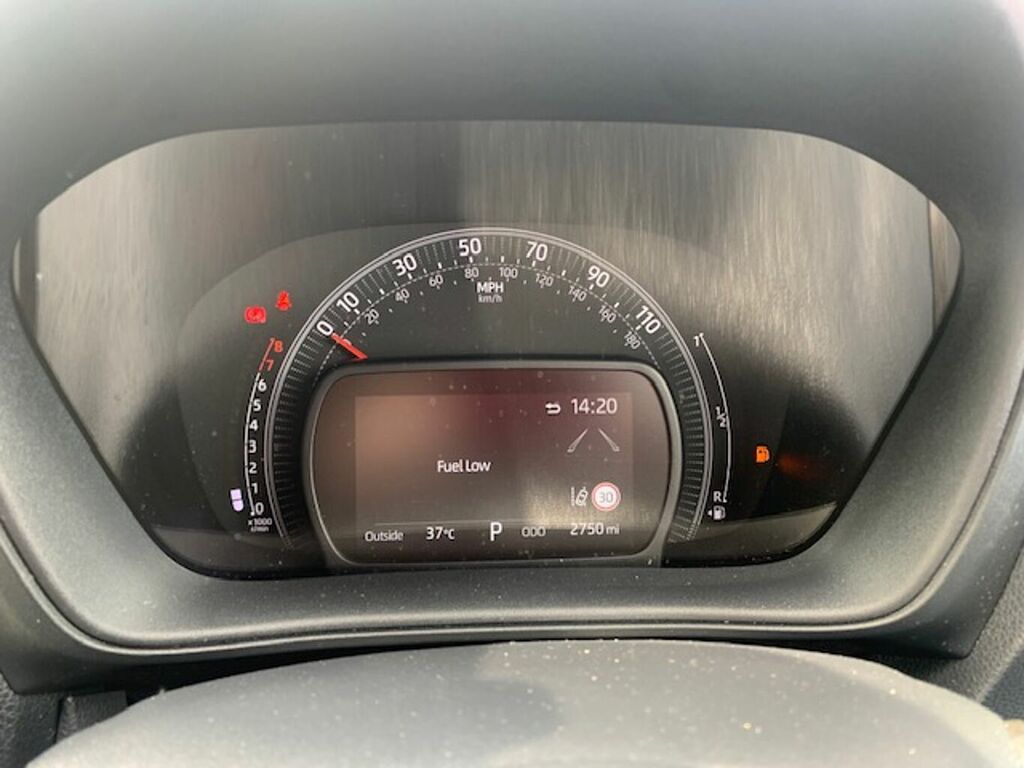 Toyota Aygo X Edge Beige #14