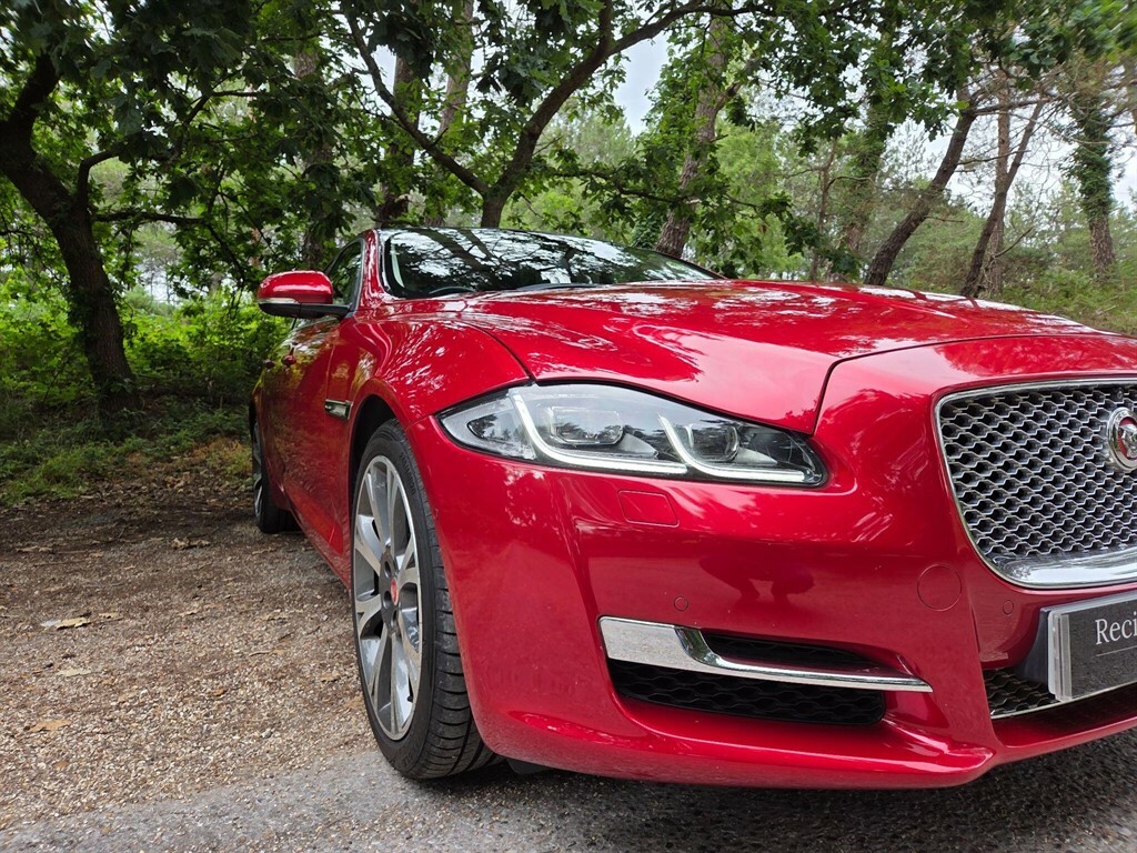 Jaguar XJ 3.0D V6 Portfolio Euro 6 Ss Red #6