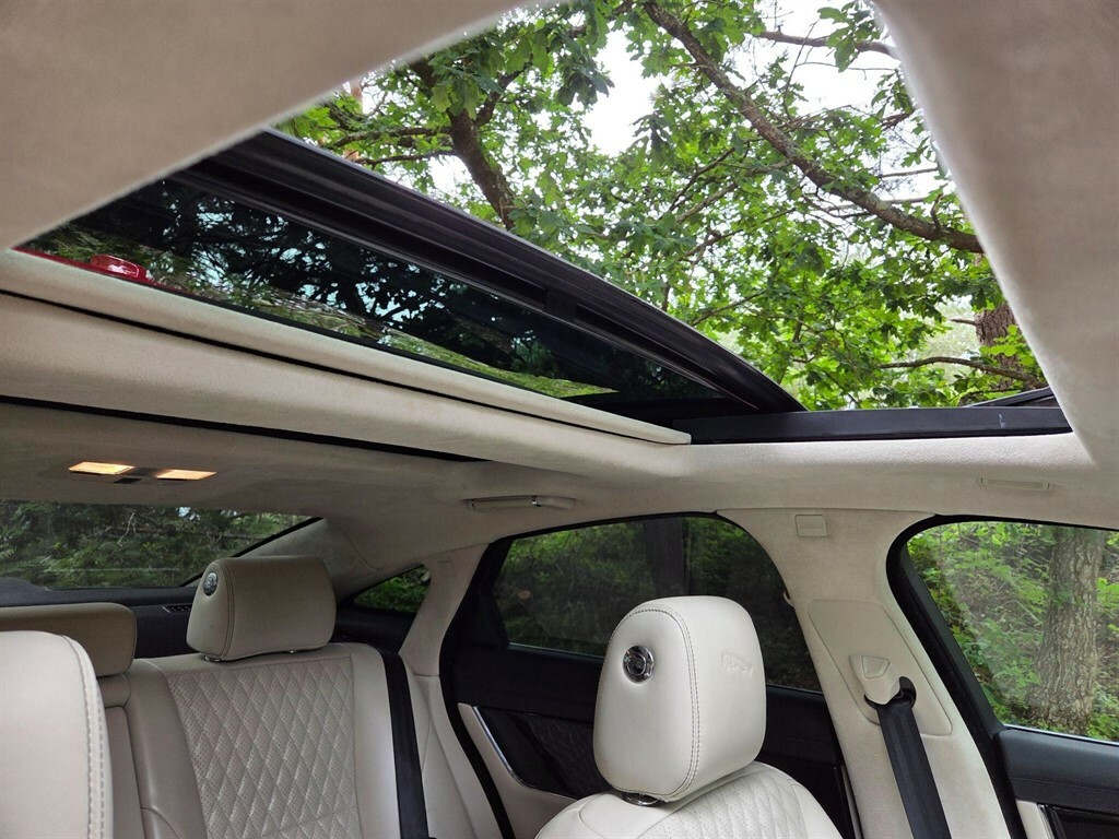 Jaguar XJ D V6 Portfolio L Black #28
