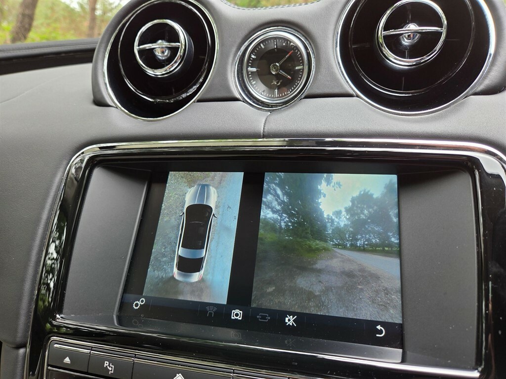 Jaguar XJ D V6 Portfolio L Black #40