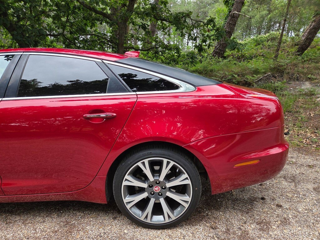 Jaguar XJ D V6 Portfolio L Black #13