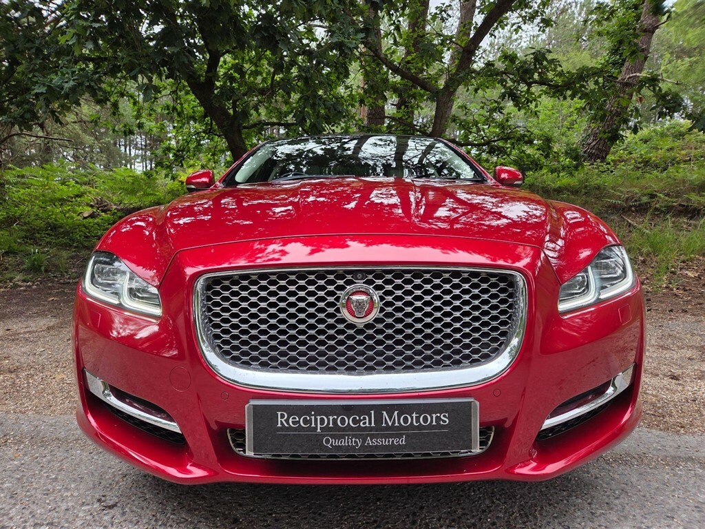 Jaguar XJ 3.0D V6 Portfolio Euro 6 Ss Red #5