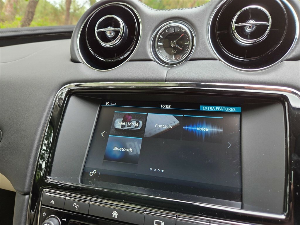 Jaguar XJ D V6 Portfolio L Black #45