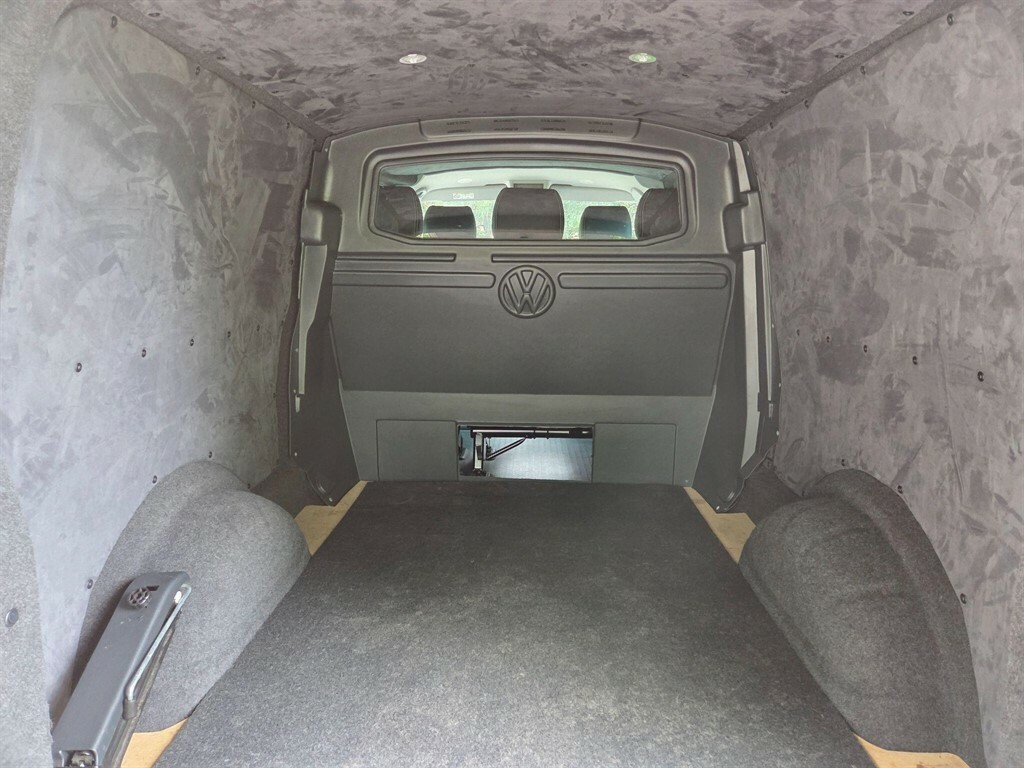 Volkswagen Transporter Transporter T26 Startline Red #3