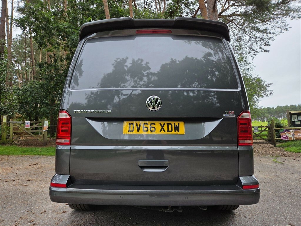 Volkswagen Transporter Transporter T26 Startline Red #16