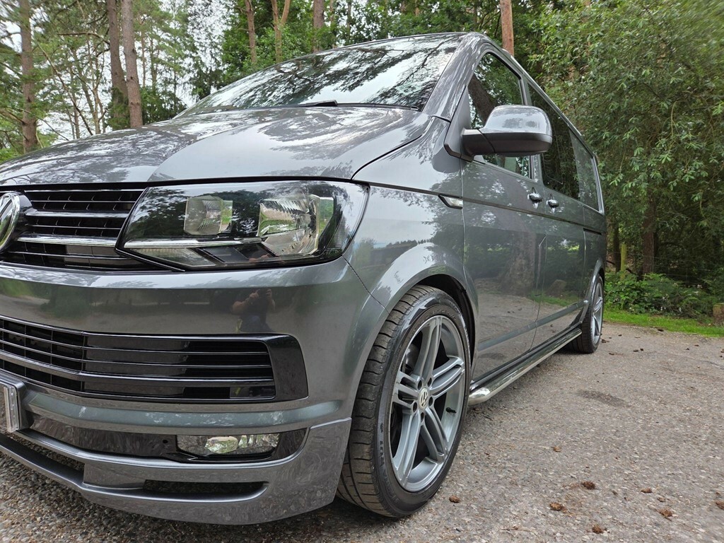 Volkswagen Transporter Transporter T26 Startline Red #8