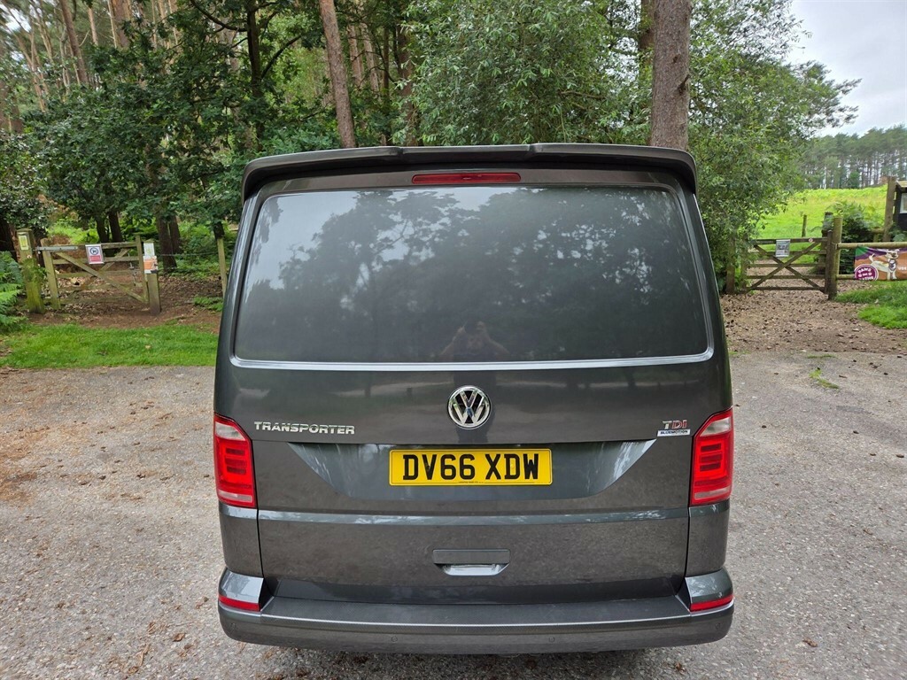 Volkswagen Transporter Transporter T26 Startline Red #18