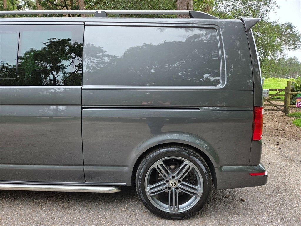 Volkswagen Transporter Transporter T26 Startline Red #13
