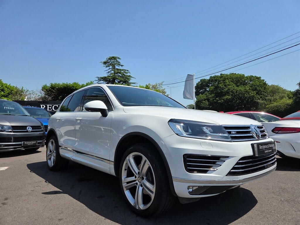 Volkswagen Touareg Suv White