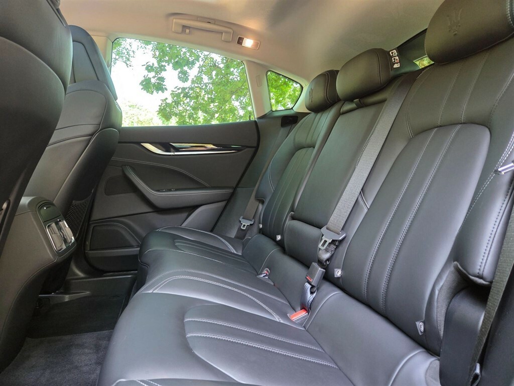 Maserati Levante Levante D V6 Blue #33