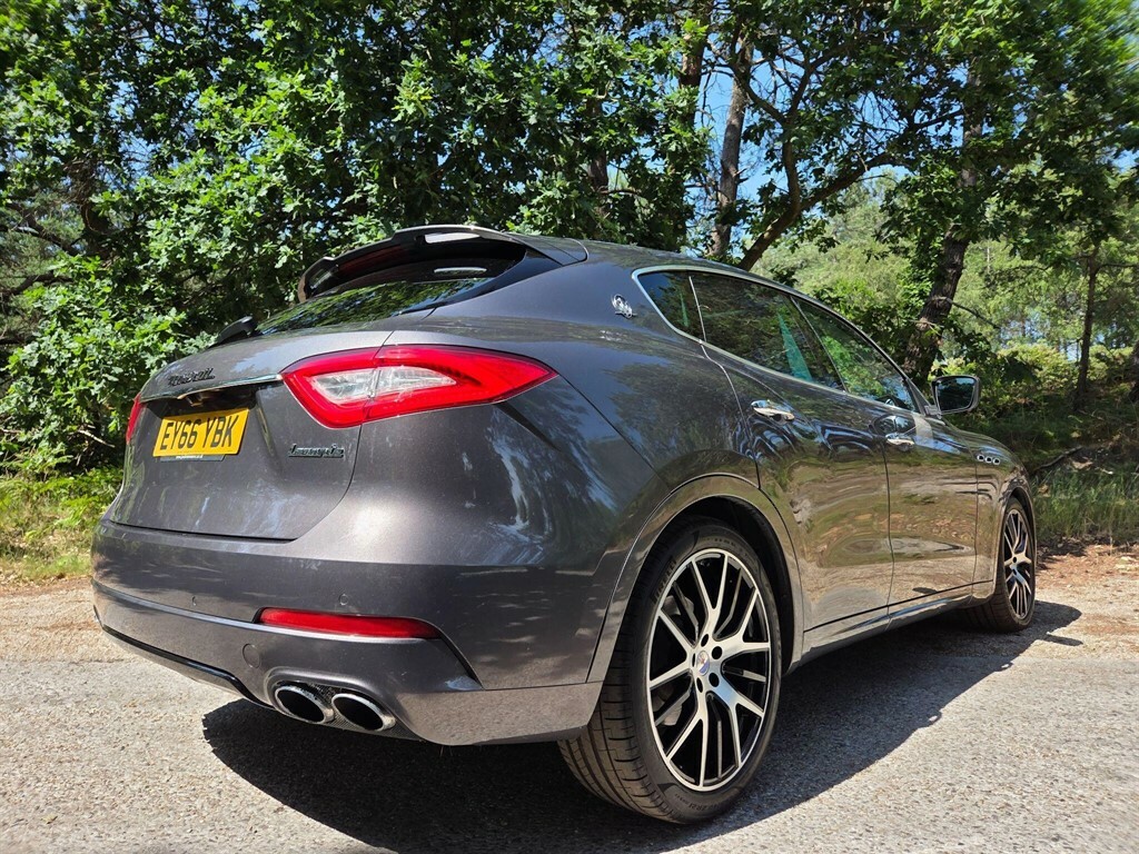 Maserati Levante Levante D V6 Blue #20