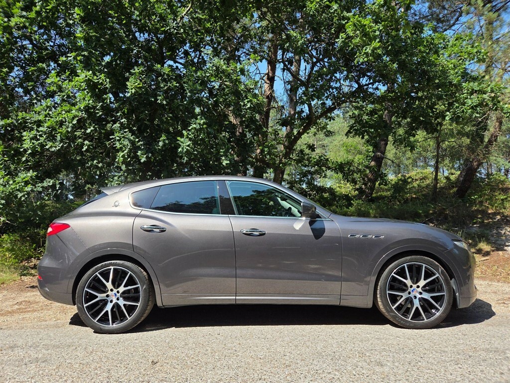 Maserati Levante Levante D V6 Blue #23