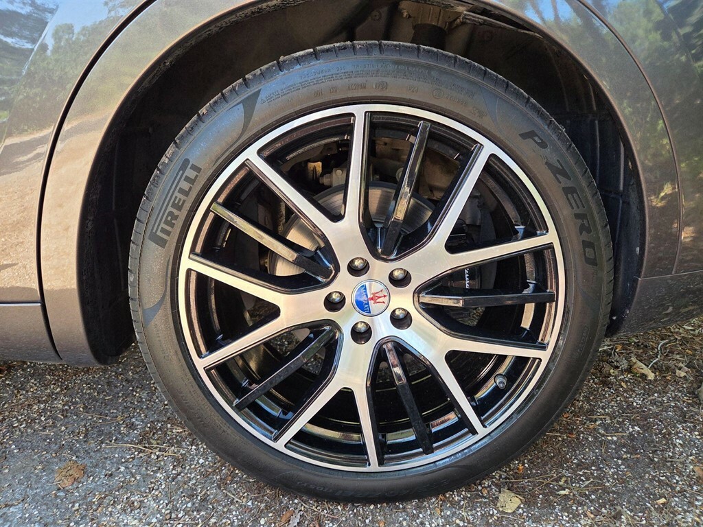 Maserati Levante Levante D V6 Blue #28