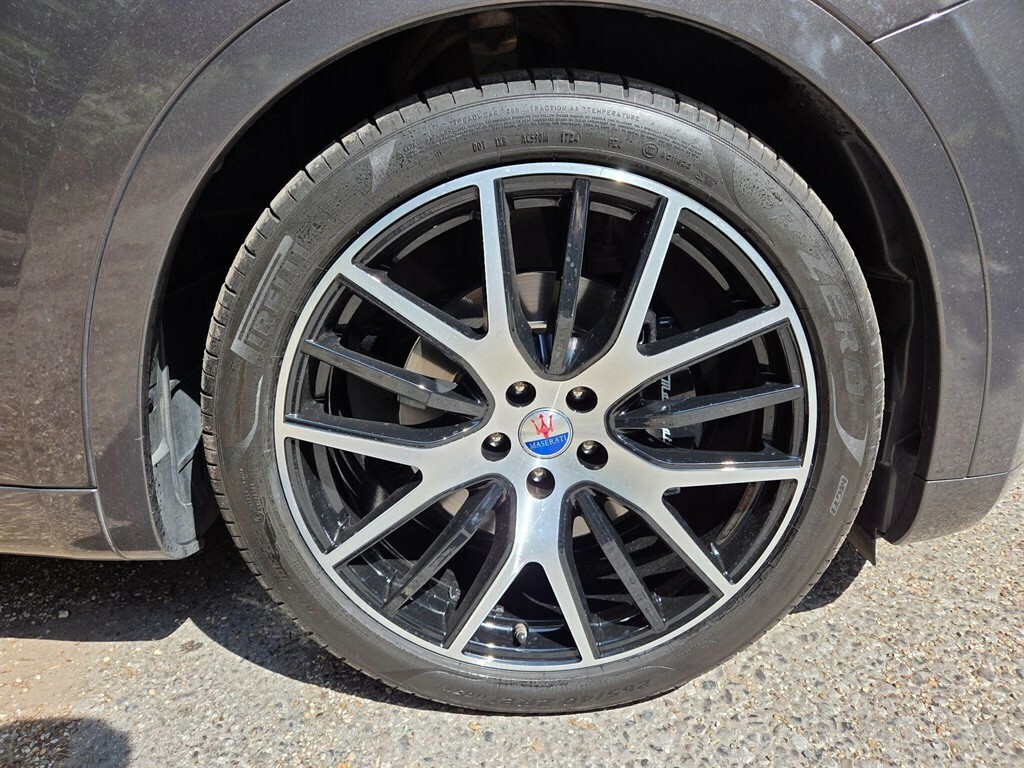 Maserati Levante Levante D V6 Blue #30