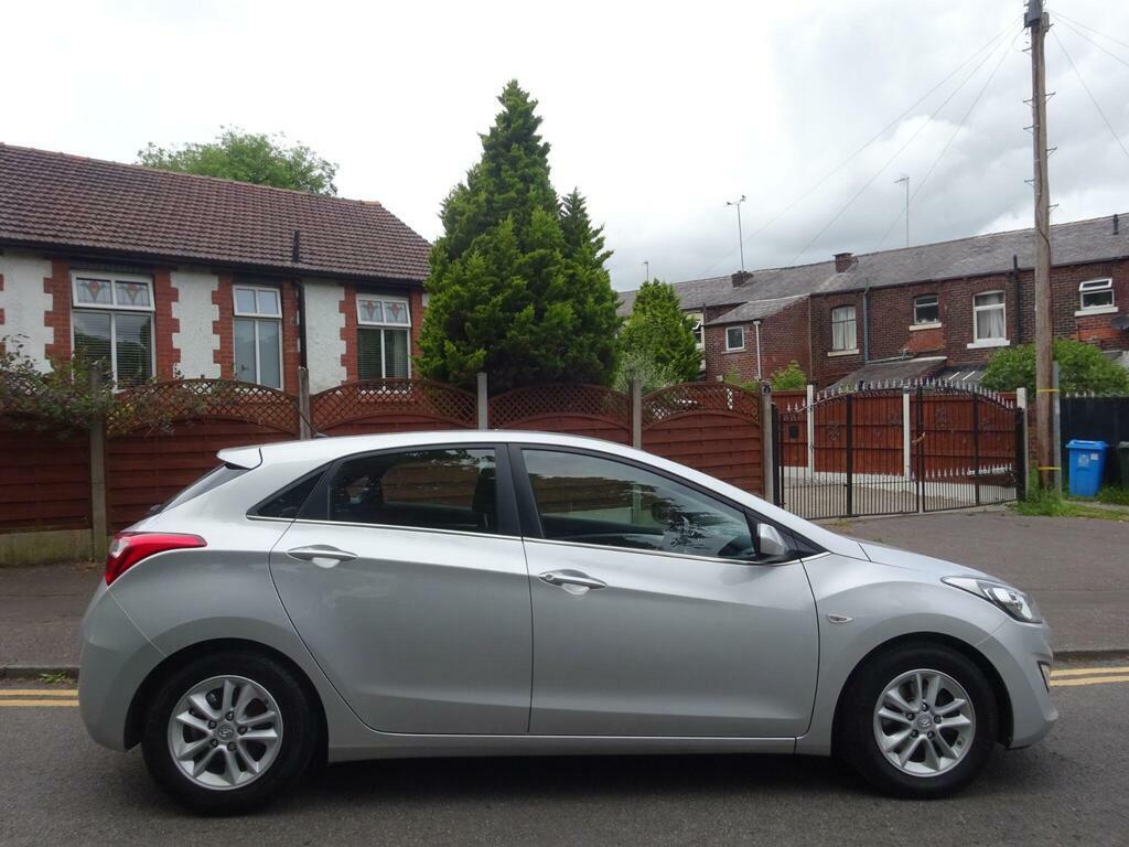 Hyundai I30 1.6 Crdi Blue Drive Se Euro 6 S S EF65HKT Silver #5