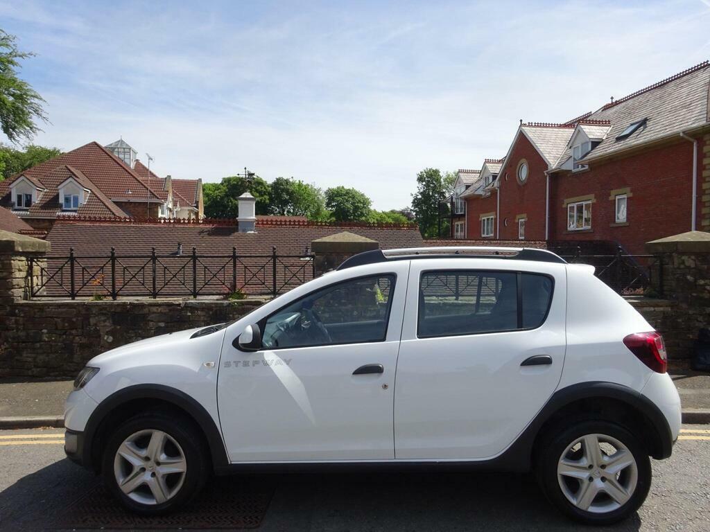 Dacia Sandero Stepway 1.5 Dci Laureate Euro 5 MV15NYO White #6