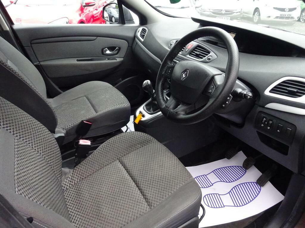 Renault Scenic 1.5 Dci 110 Dynamique Tomtom White #16