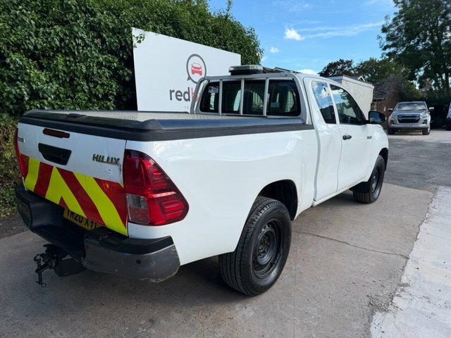 Toyota HILUX 2.4 D-4d Active Pickup Extended Cab Man White #5