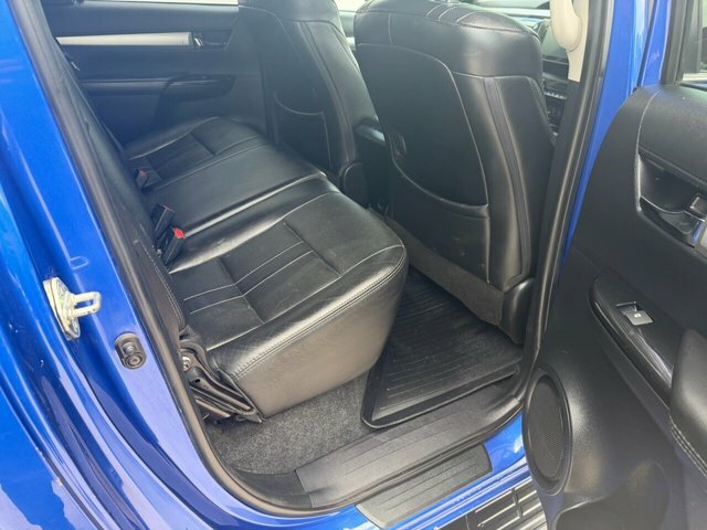 Toyota HILUX Active 4Wd D-4d Dcb White #23