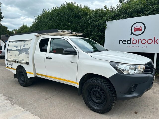 Toyota HILUX Active 4Wd D-4d Dcb White #22