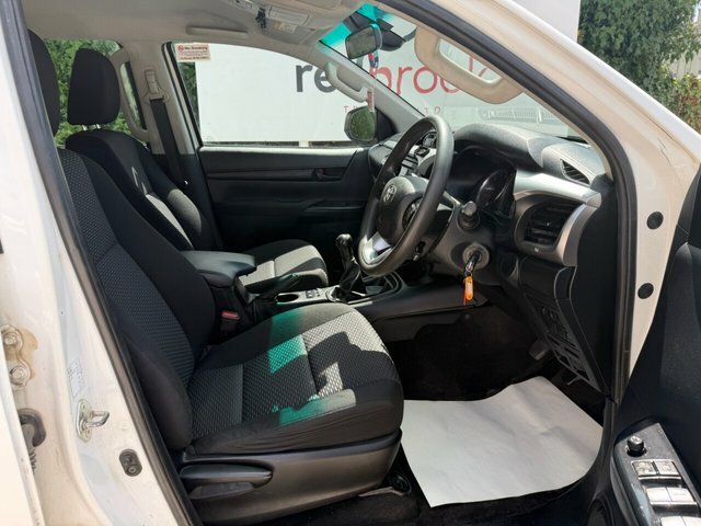 Toyota HILUX 2.4 D-4d Active Extra Pickup Extended Cab Dies White #2