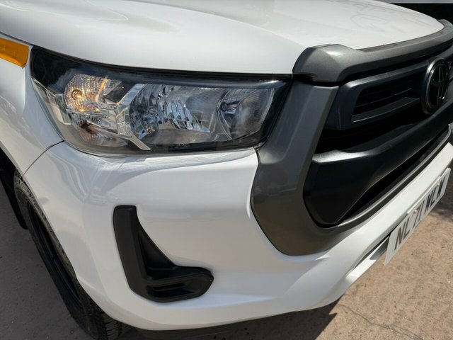 Toyota HILUX 2.4 D-4d Active Extra Pickup Extended Cab Dies White #3